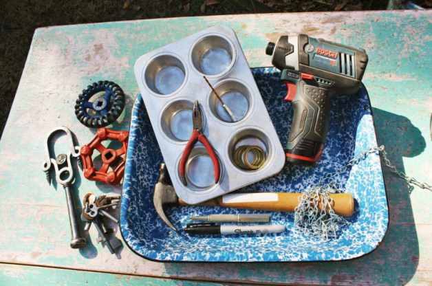 Muffin Tin DIY Bird Feeder