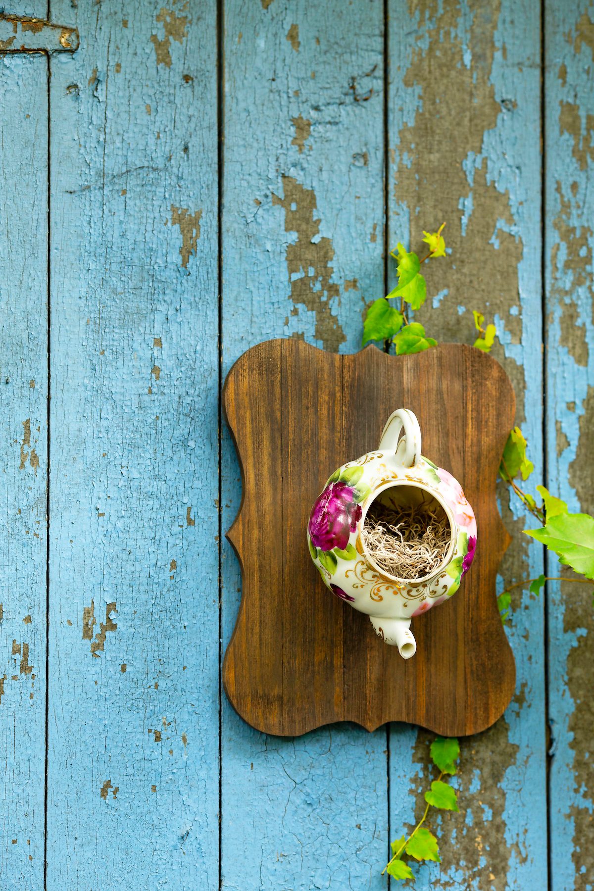 teapot birdhouse