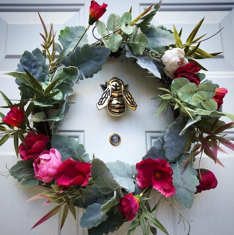 bee door knocker