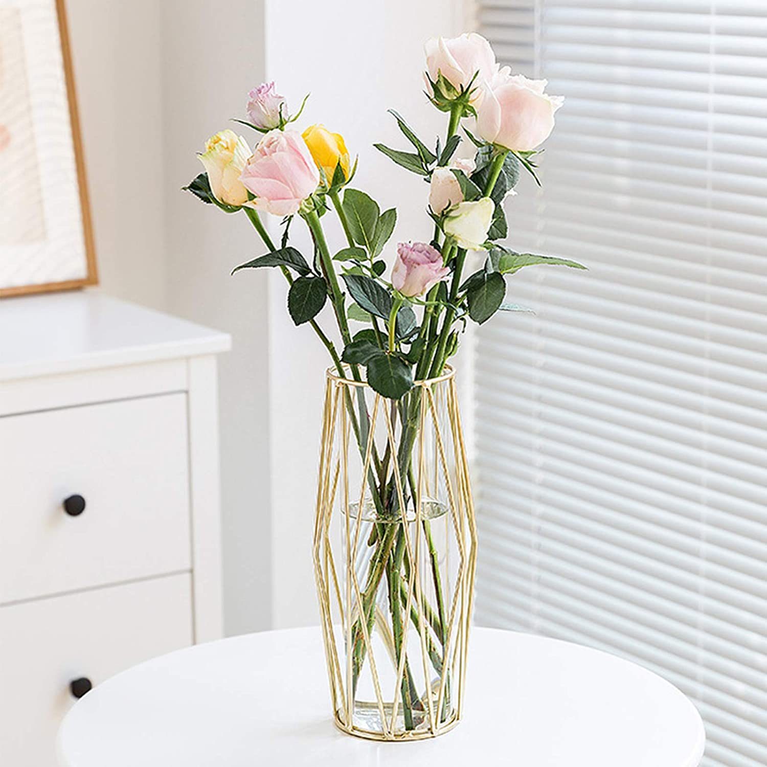 Geometricmetalvase