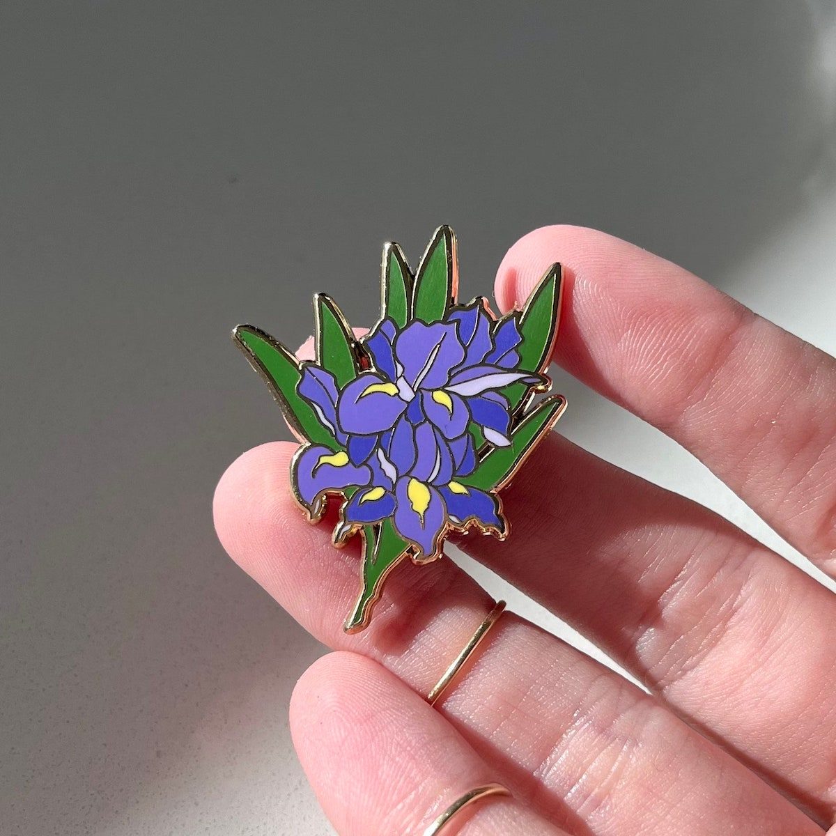 february birth flower pin