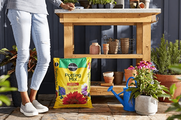 hanging flower basket potting soil