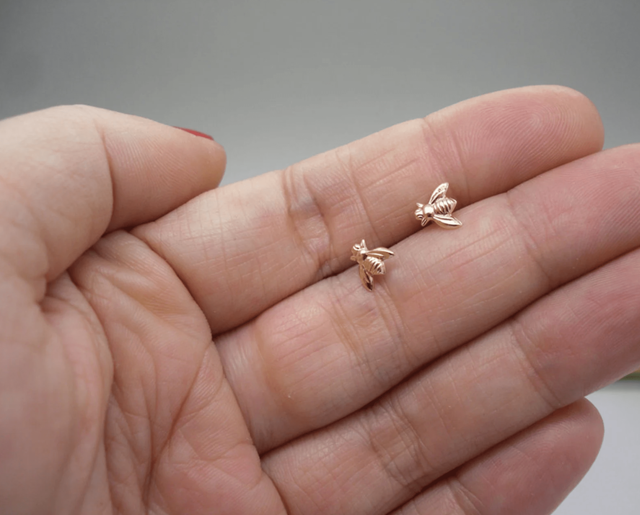 bee earrings