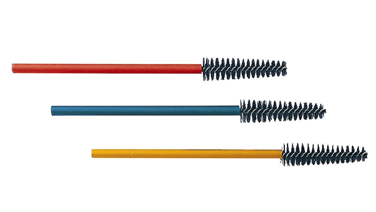 05 Bbas22 Drollyankeesbrushes2