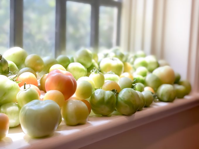 best way to ripen green tomatoes
